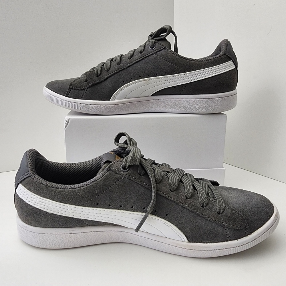 Puma Woman's Grey Suede Sneakers Size 6 - Picture 6 of 10